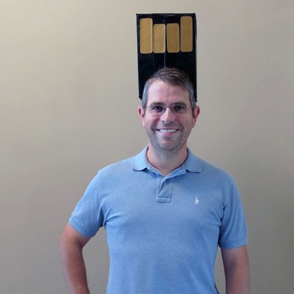 File:Matt-cutts-usb-drive-1446454475.jpg